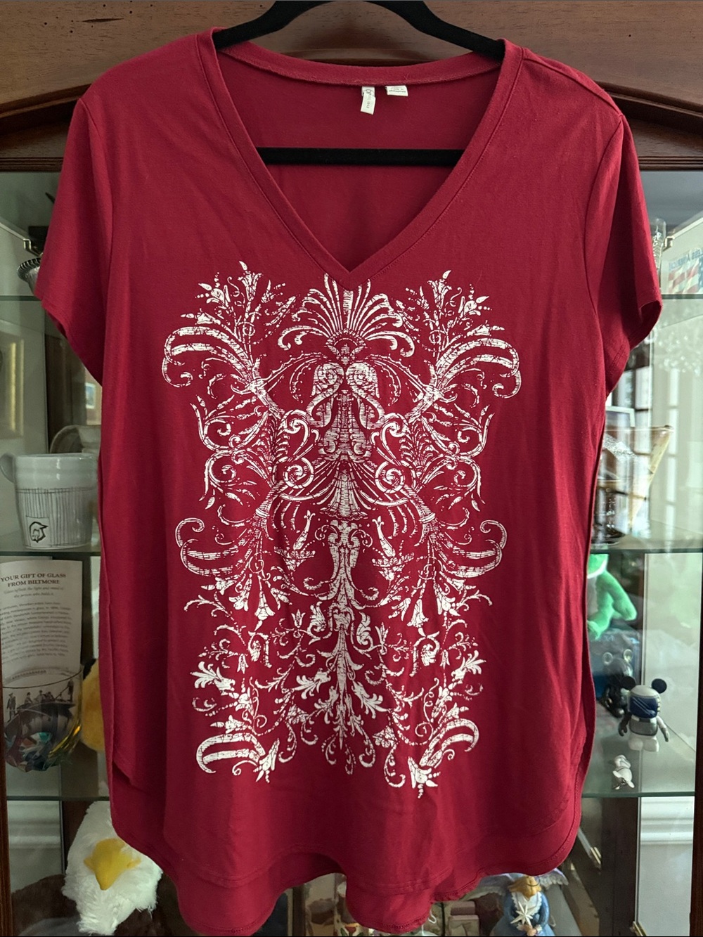 Cato Red V-Neck Short Sleeve Tee with White Ornate Graphic